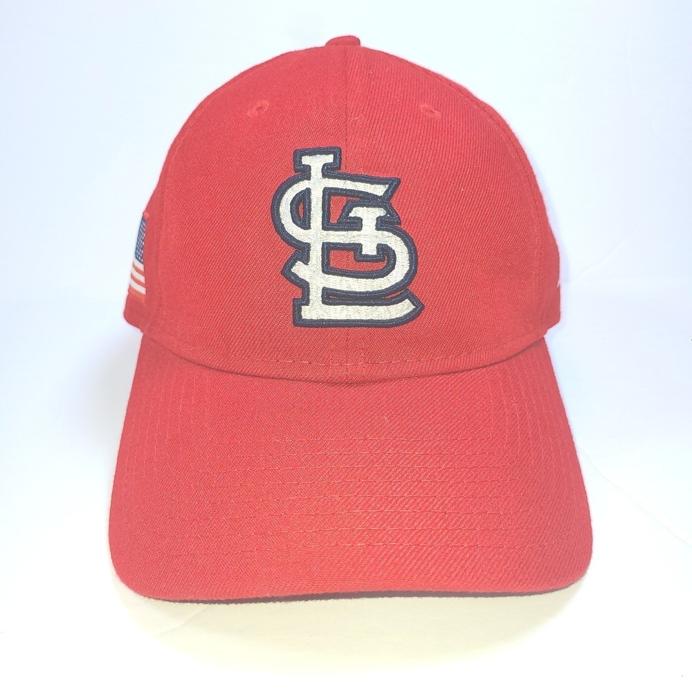 St. Louis Cardinals Hat Cap Fitted Red Adult Baseball MLB American Flag Patch